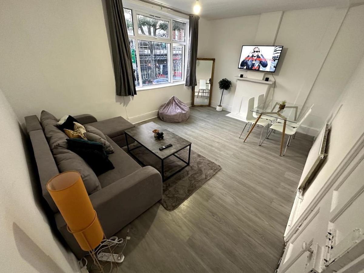 Wonderful 2 Bedroom On Tower Bridge Лондон Екстер'єр фото