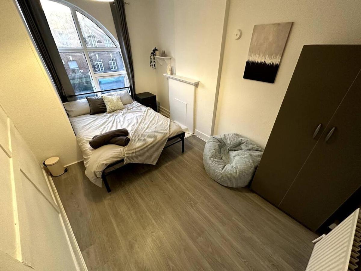 Wonderful 2 Bedroom On Tower Bridge Лондон Екстер'єр фото